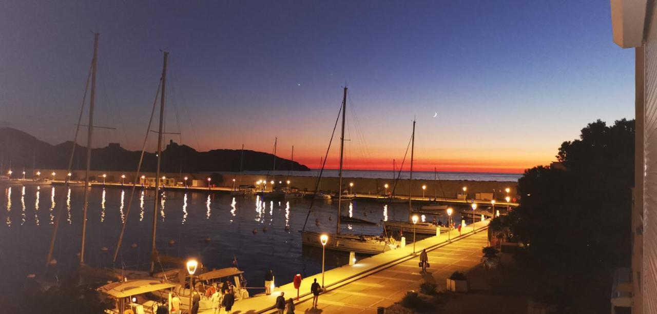 Ferienwohnung Les Pieds Dans L'Eau Sur L'Ile Du Frioul Marseilles Exterior foto